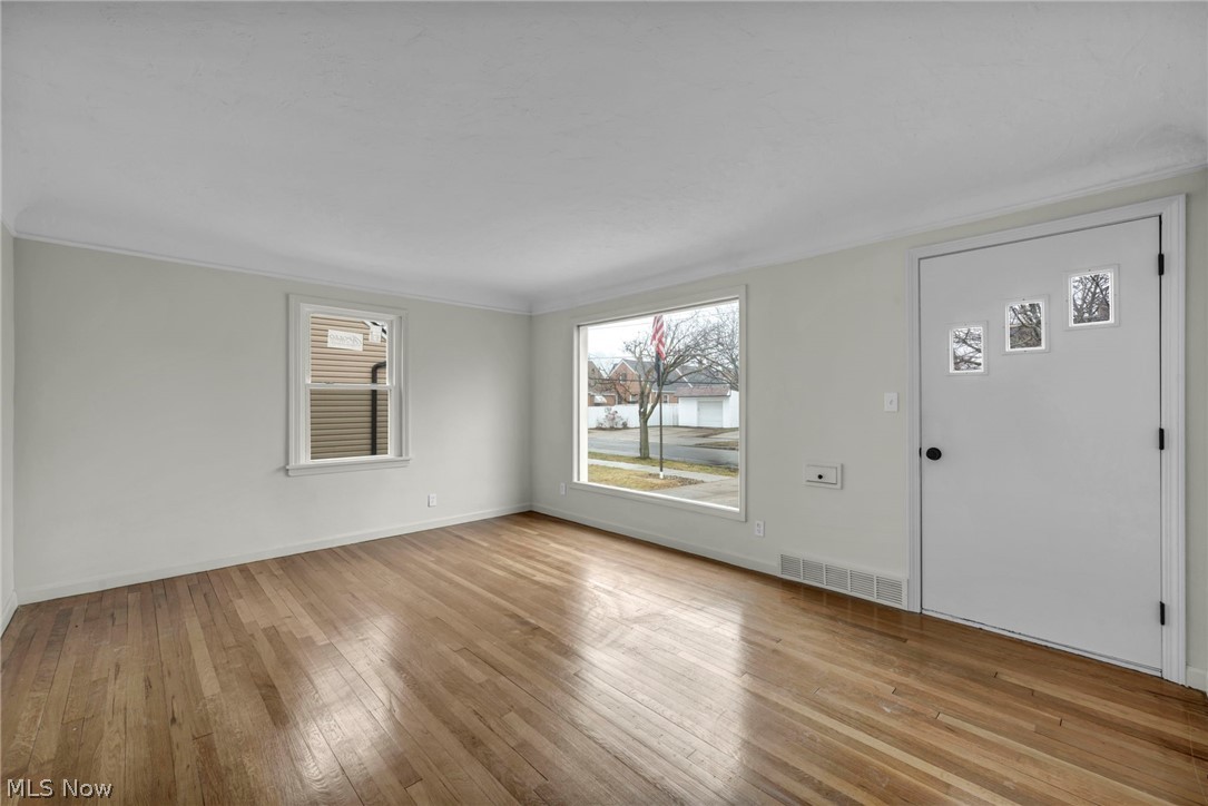 5085 W 6th Street Brooklyn Heights OH 44131