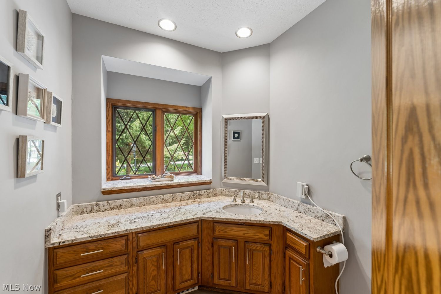 8840 Forest Edge Drive Kirtland OH 44094