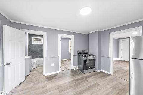 2408 Castle Avenue Cleveland OH 44113