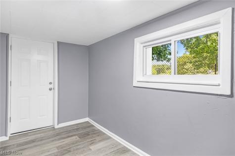 2408 Castle Avenue Cleveland OH 44113
