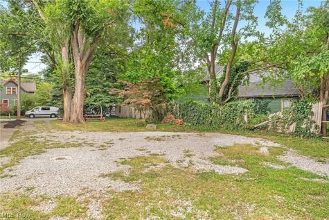 2408 Castle Avenue Cleveland OH 44113