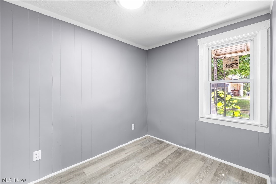 2408 Castle Avenue Cleveland OH 44113