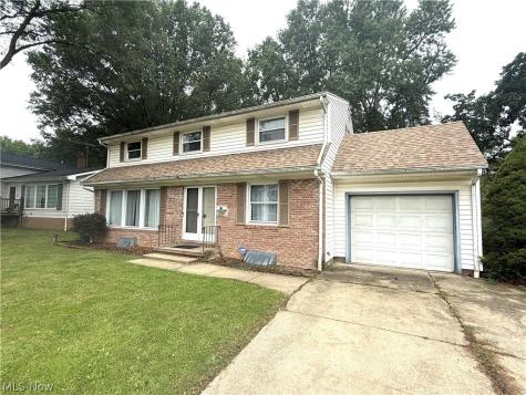 3316 Purdue Street Cuyahoga Falls OH 44221