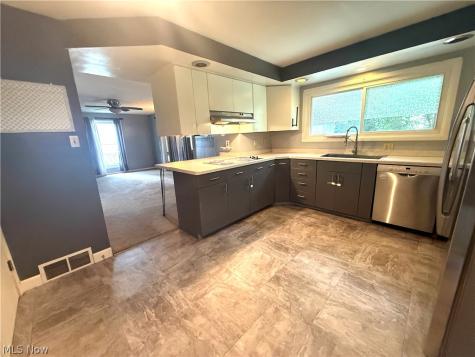 3316 Purdue Street Cuyahoga Falls OH 44221