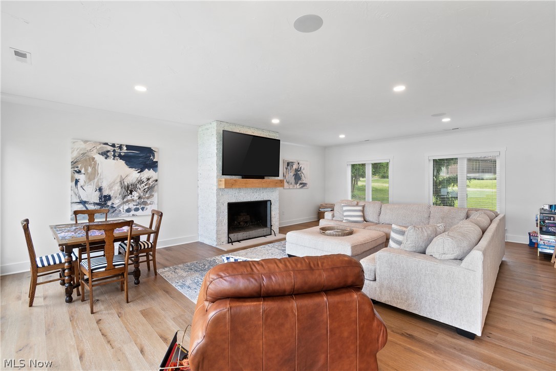 2264 Laurel Drive SW Sherrodsville OH 44675