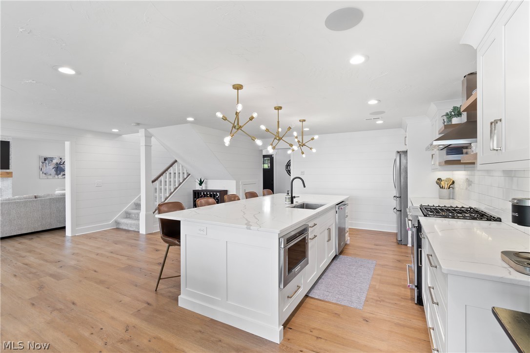 2264 Laurel Drive SW Sherrodsville OH 44675