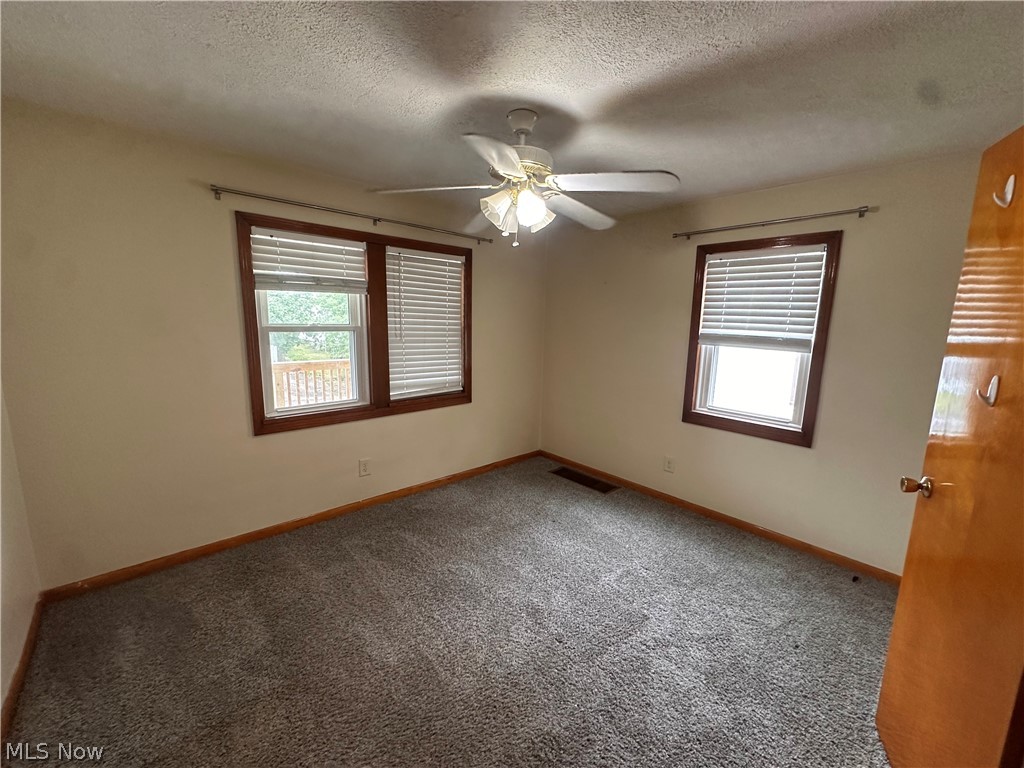 2636 Hollywood Boulevard Steubenville OH 43952