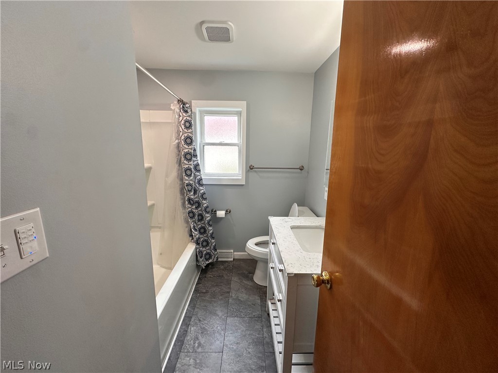 2636 Hollywood Boulevard Steubenville OH 43952