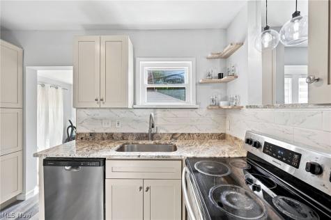 4651 E Lake Road Sheffield Lake OH 44054
