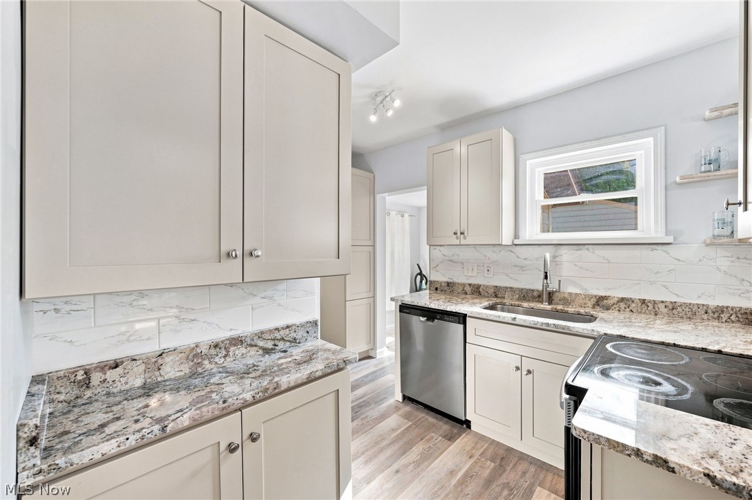 4651 E Lake Road Sheffield Lake OH 44054