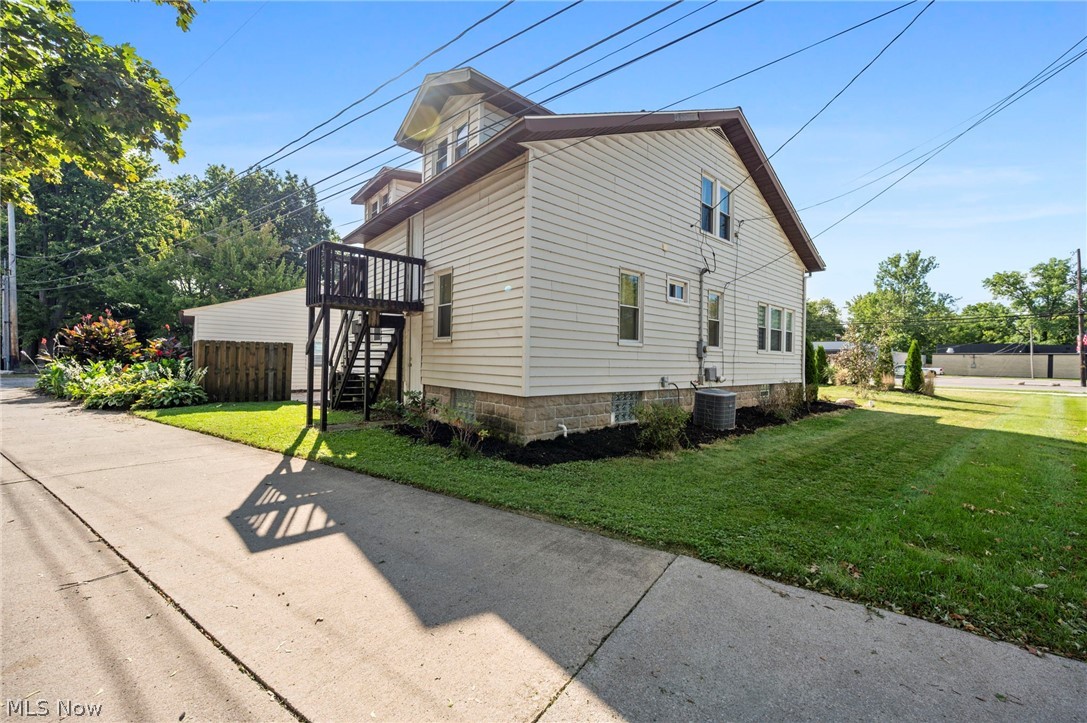 4651 E Lake Road Sheffield Lake OH 44054