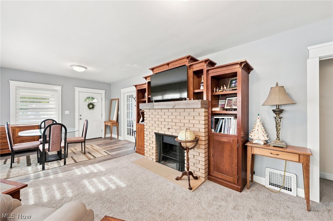 4651 E Lake Road Sheffield Lake OH 44054