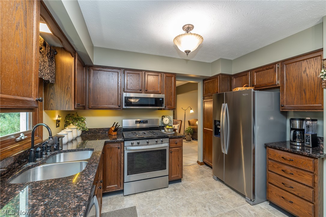 10222 Huntington Park Drive Strongsville OH 44136