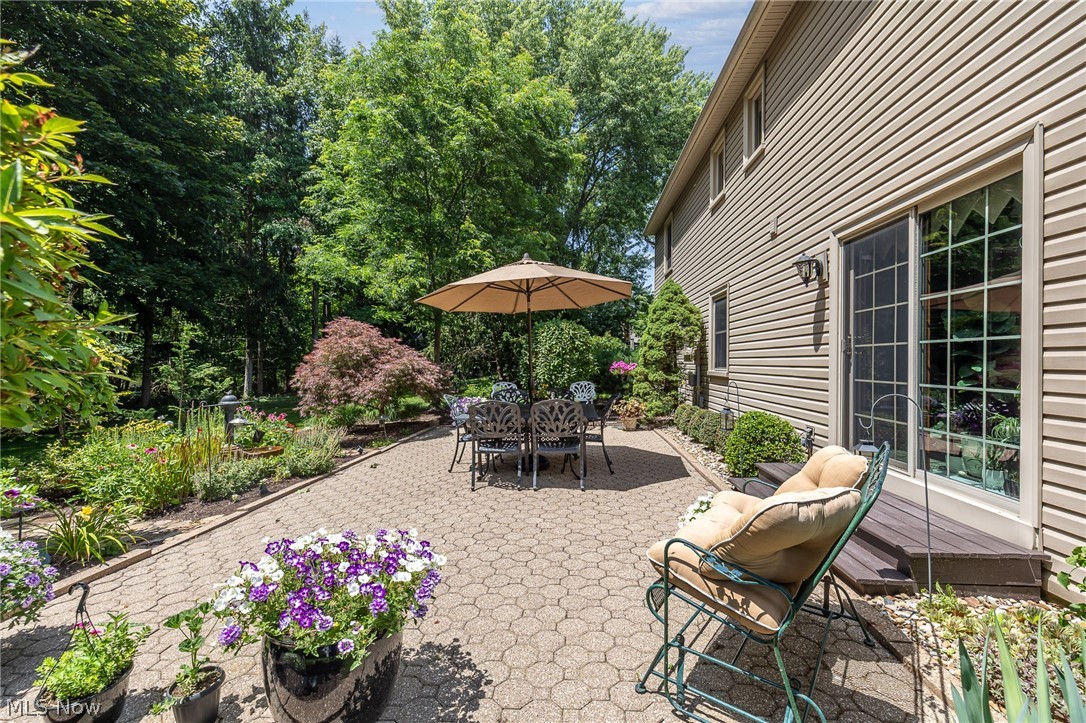 10222 Huntington Park Drive Strongsville OH 44136