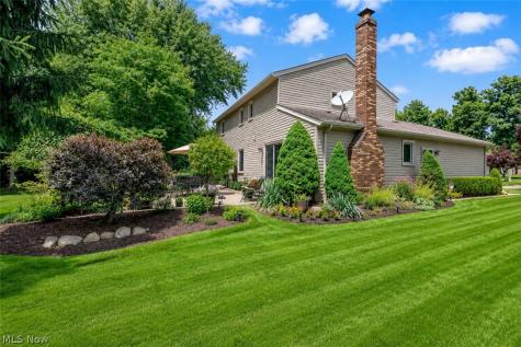 10222 Huntington Park Drive Strongsville OH 44136
