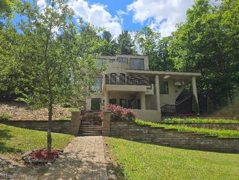 13601 Royalton Road Strongsville OH 44136