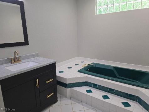 13601 Royalton Road Strongsville OH 44136