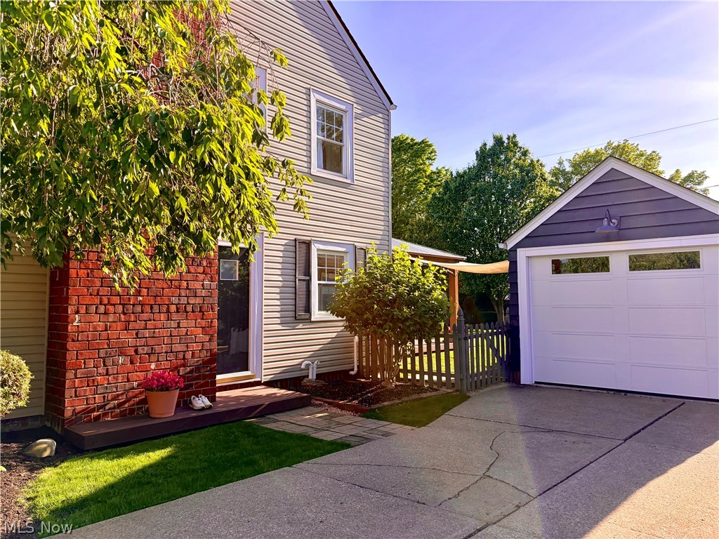 1121 Manor Avenue SW Canton OH 44710