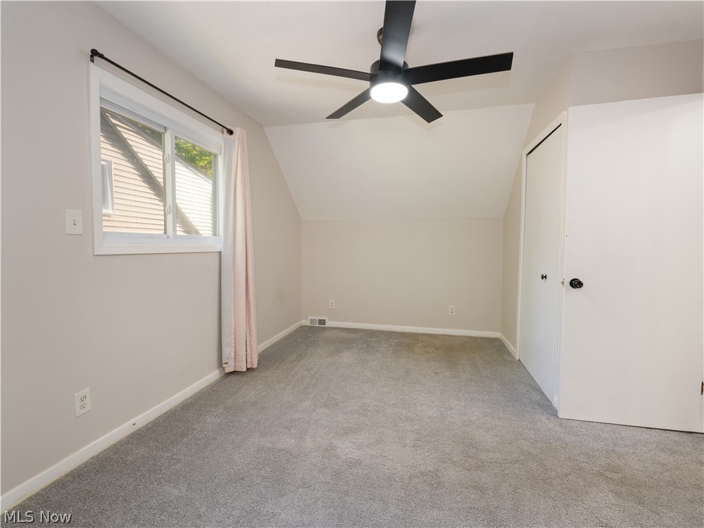 25524 Chatworth Euclid OH 44117