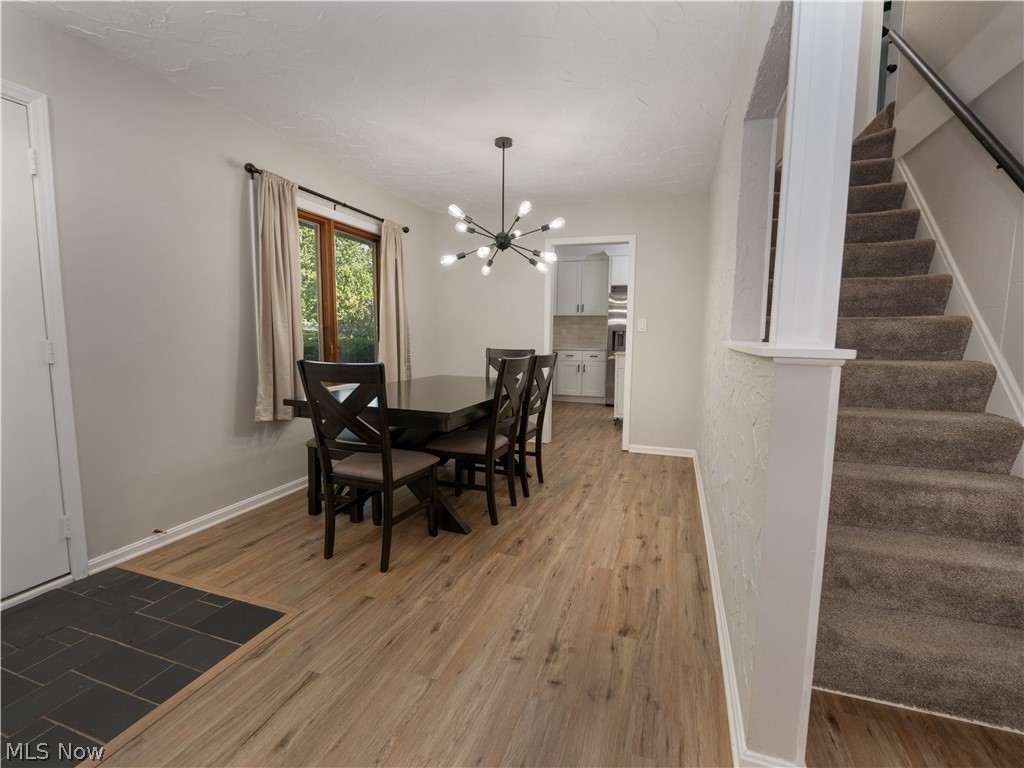 25524 Chatworth Euclid OH 44117