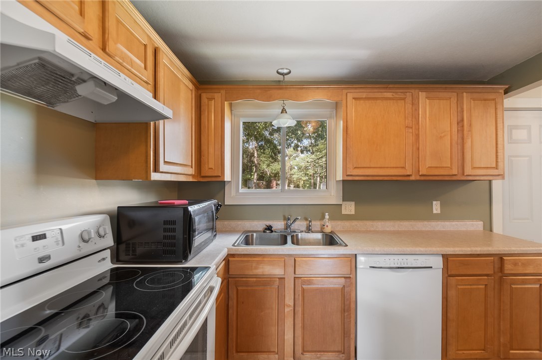3735 Harrison Avenue NW Canton OH 44709