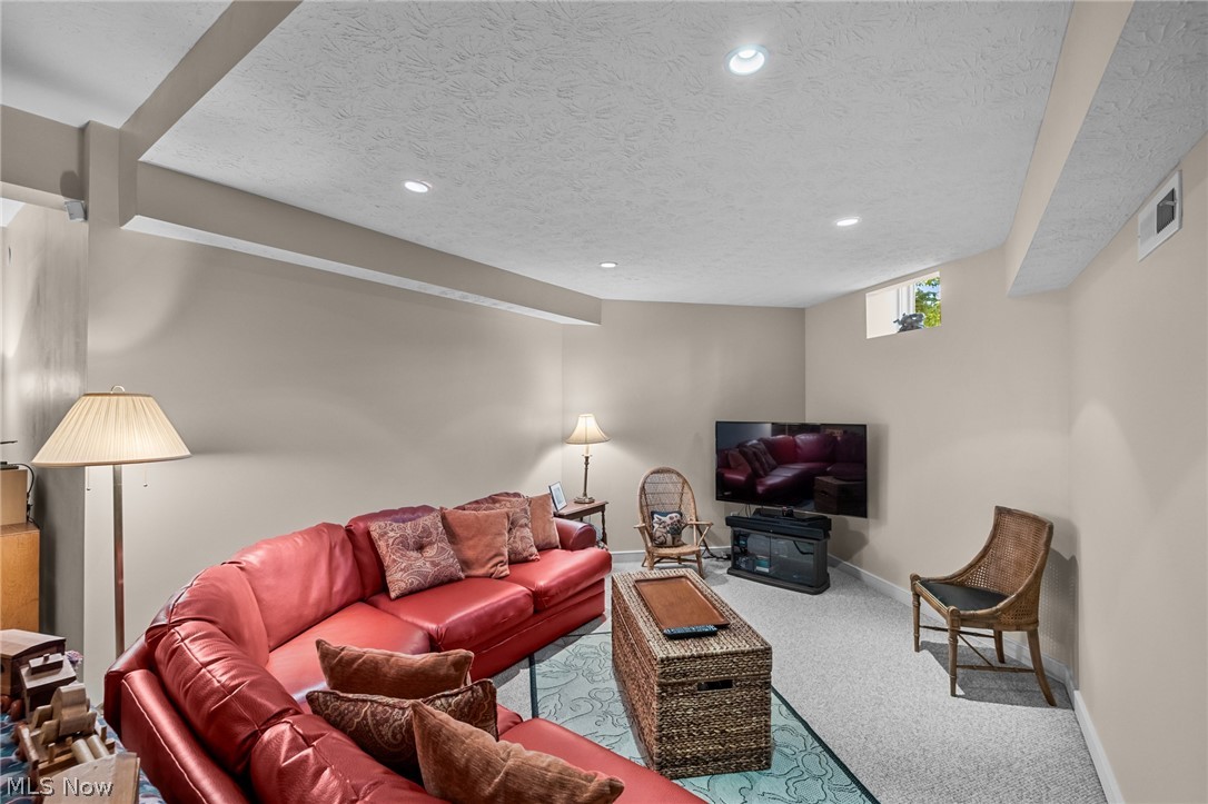 4268 Vilamoura Drive Avon OH 44011