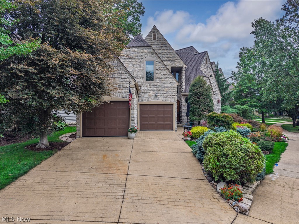 4268 Vilamoura Drive Avon OH 44011