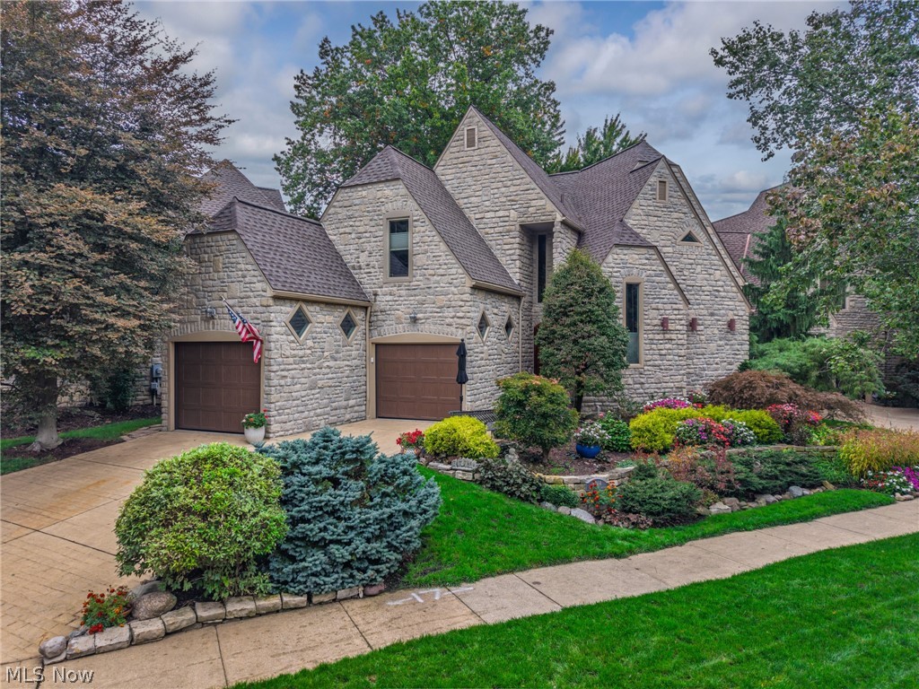 4268 Vilamoura Drive Avon OH 44011