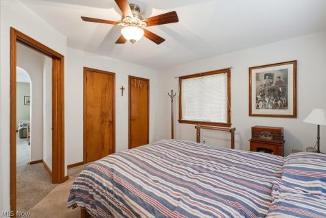2755 Springfield Lake Drive Akron OH 44312