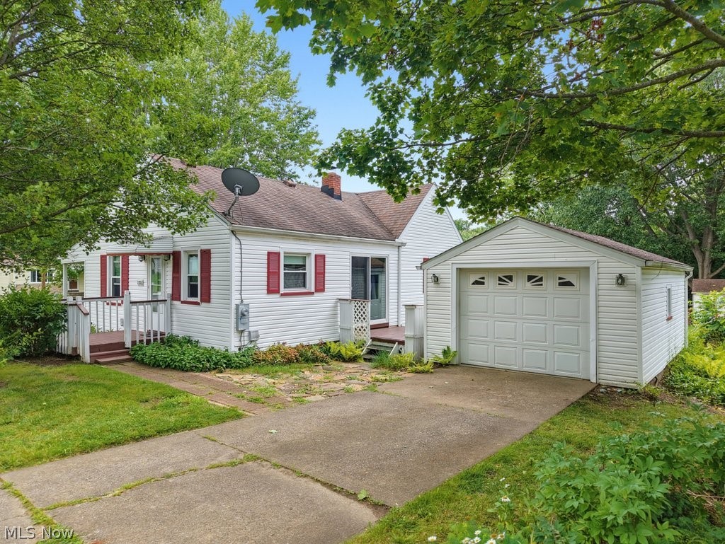 2755 Springfield Lake Drive Akron OH 44312