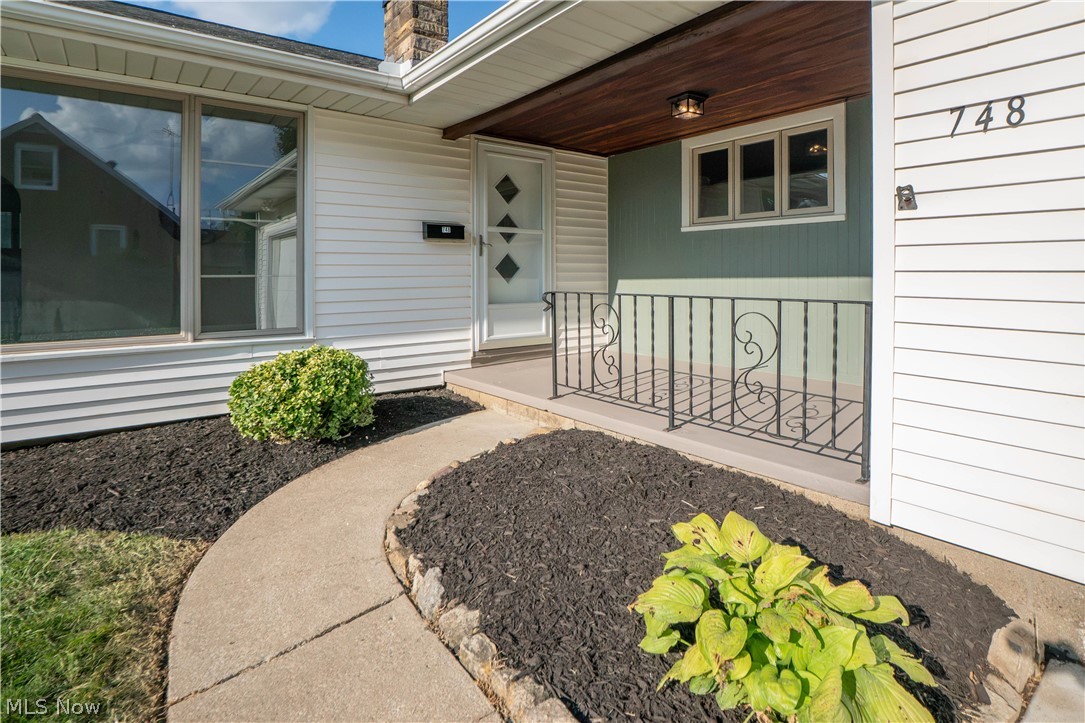 748 Hemlock Street NW Massillon OH 44647