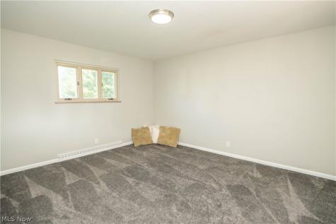 748 Hemlock Street NW Massillon OH 44647