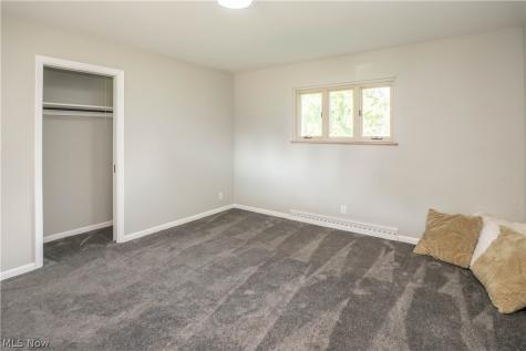 748 Hemlock Street NW Massillon OH 44647