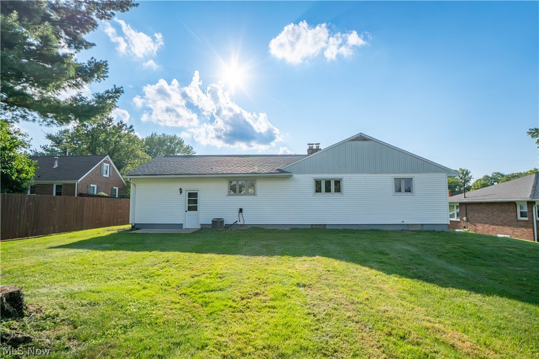 748 Hemlock Street NW Massillon OH 44647