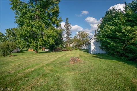 748 Hemlock Street NW Massillon OH 44647