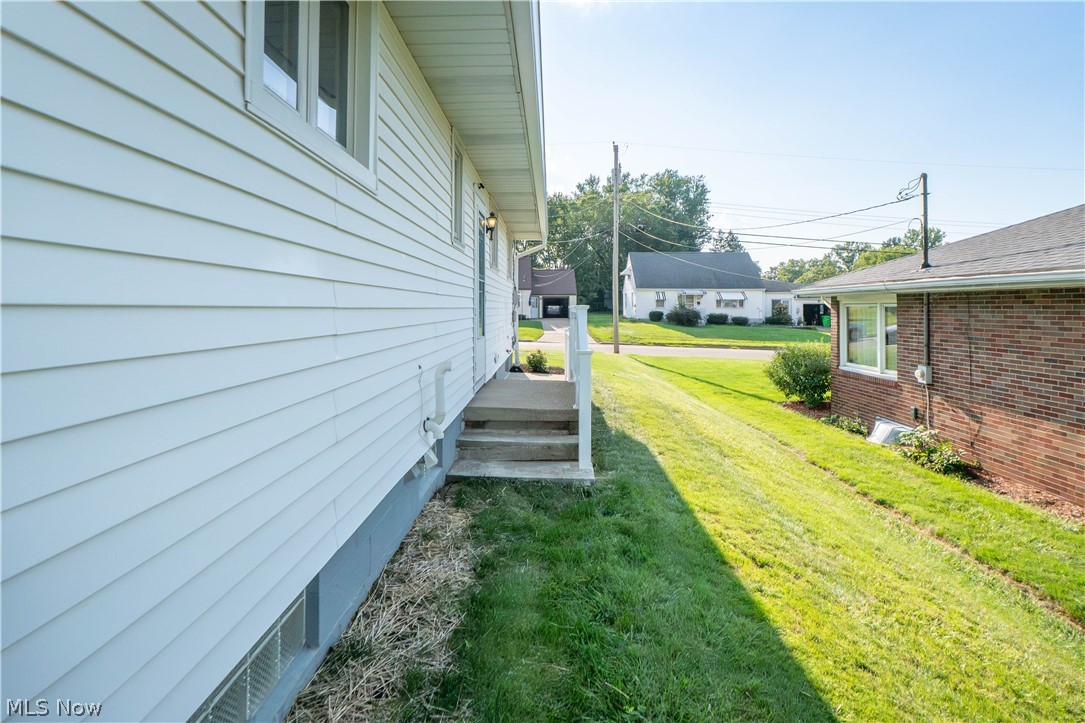 748 Hemlock Street NW Massillon OH 44647