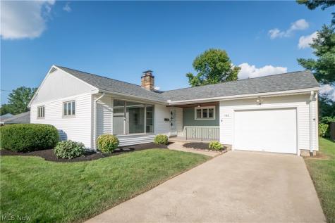 748 Hemlock Street NW Massillon OH 44647