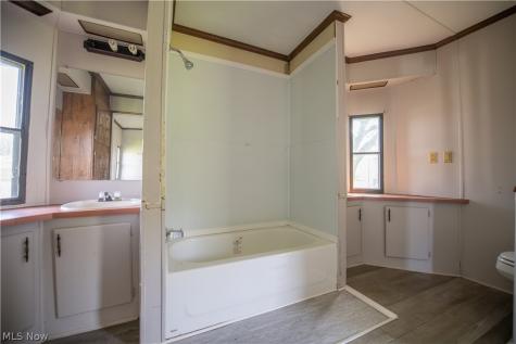14000 Lincoln Street SE Minerva OH 44657