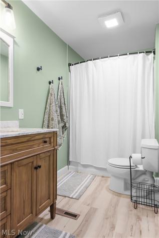 565 Lansing Road Akron OH 44312