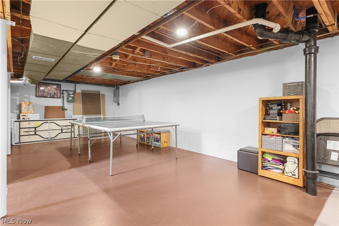 565 Lansing Road Akron OH 44312