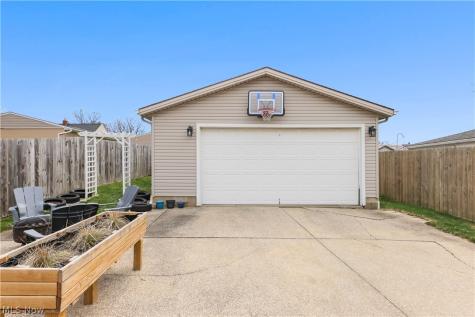 565 Lansing Road Akron OH 44312