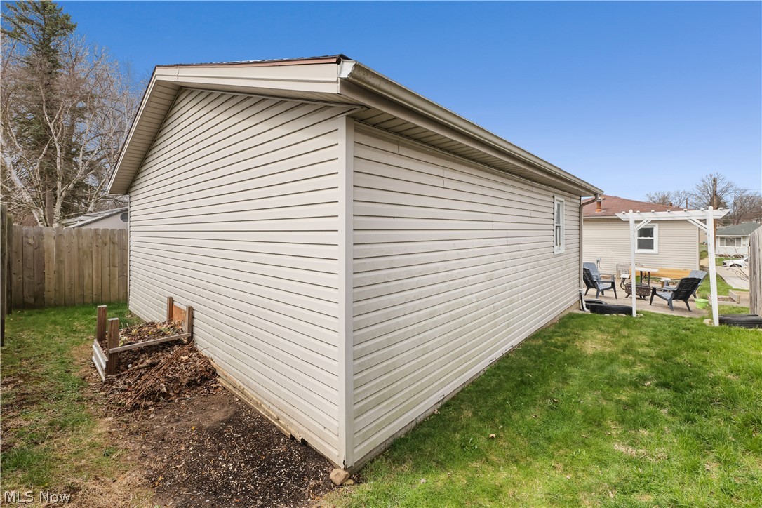 565 Lansing Road Akron OH 44312