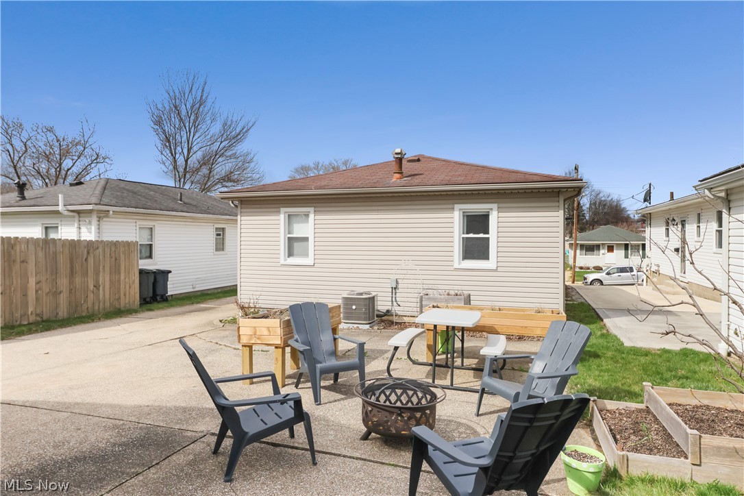 565 Lansing Road Akron OH 44312