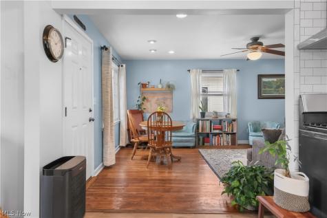 565 Lansing Road Akron OH 44312
