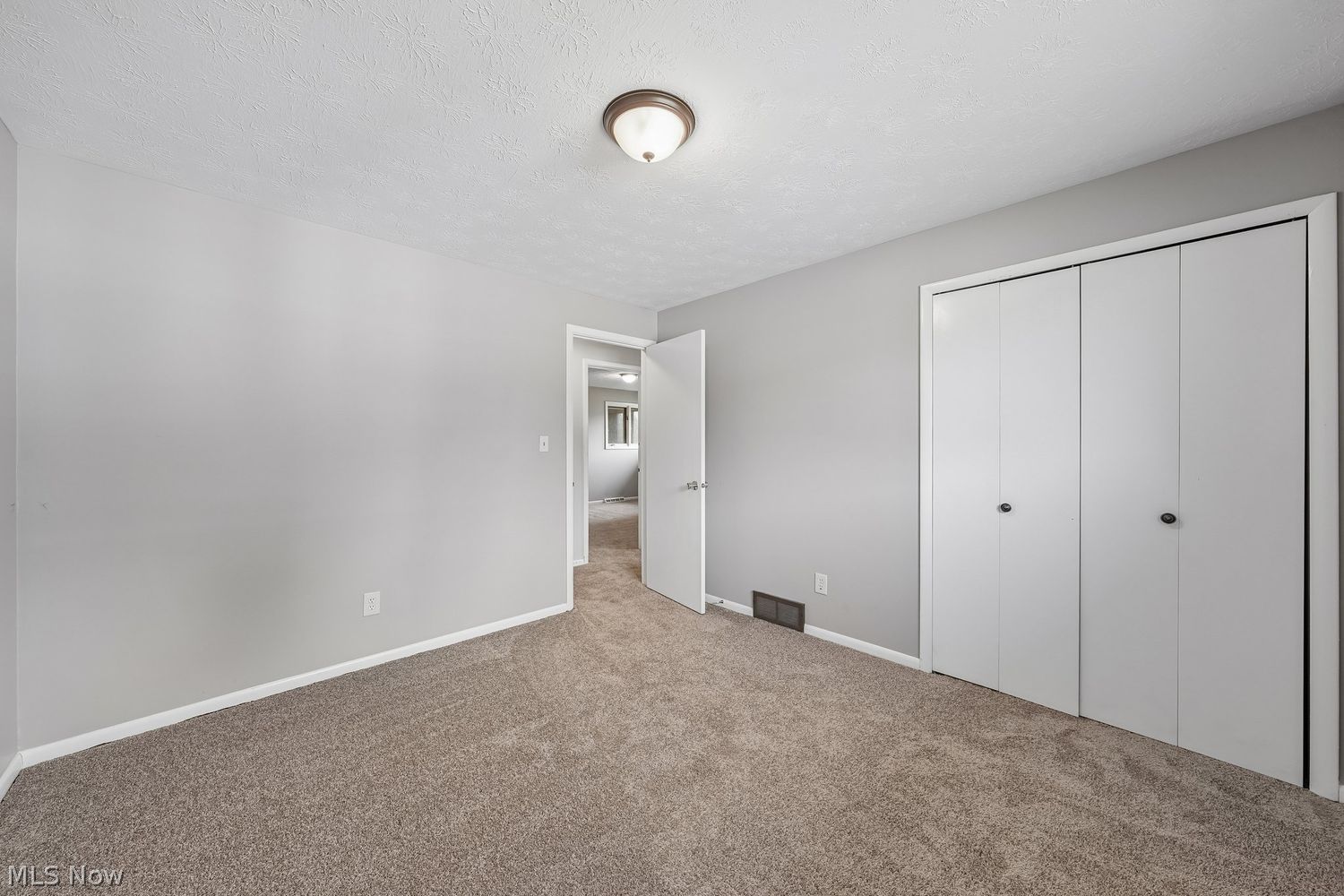 5830 Mural Drive Seven Hills OH 44131