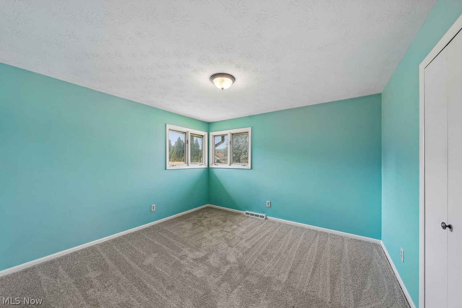 5830 Mural Drive Seven Hills OH 44131