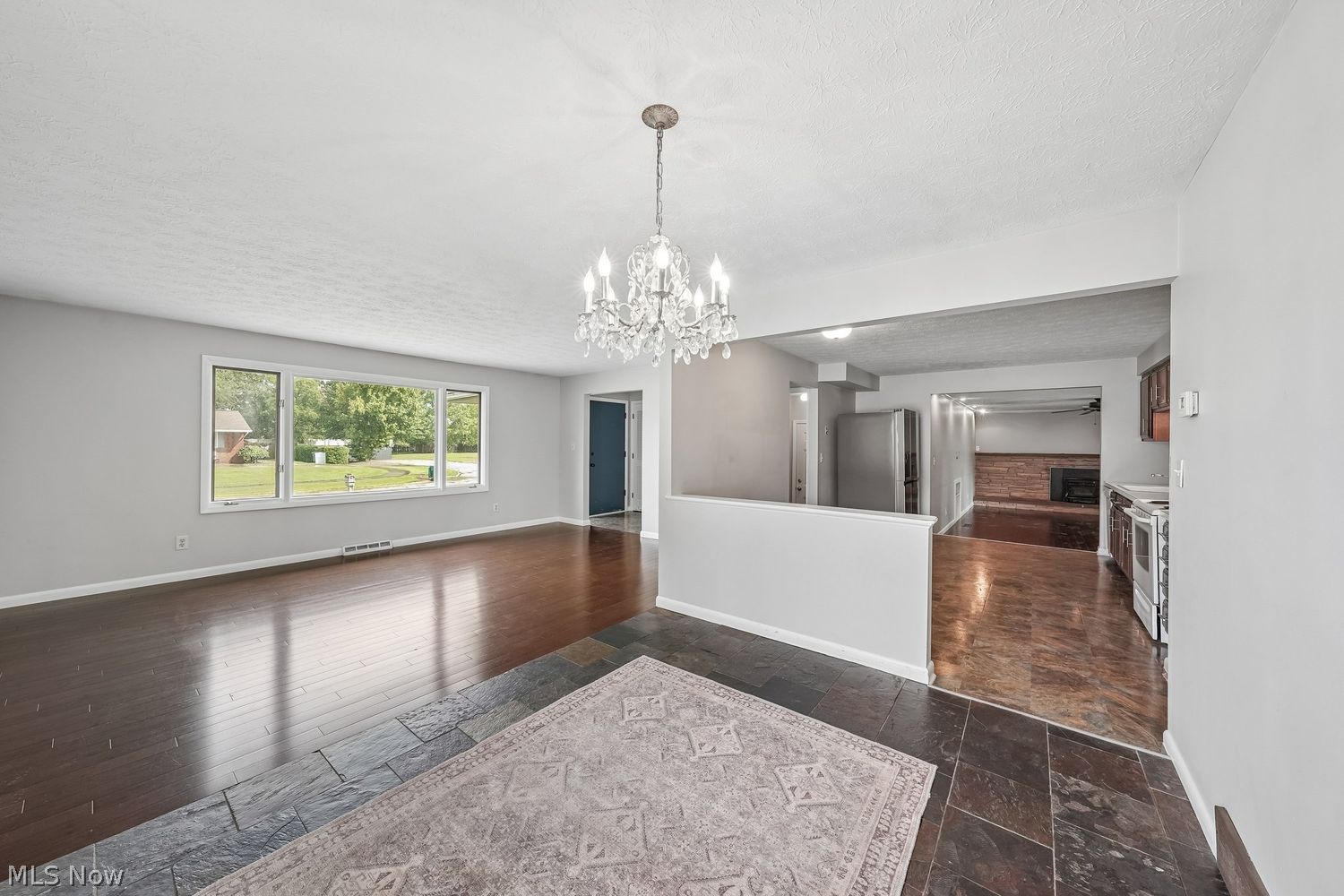 5830 Mural Drive Seven Hills OH 44131