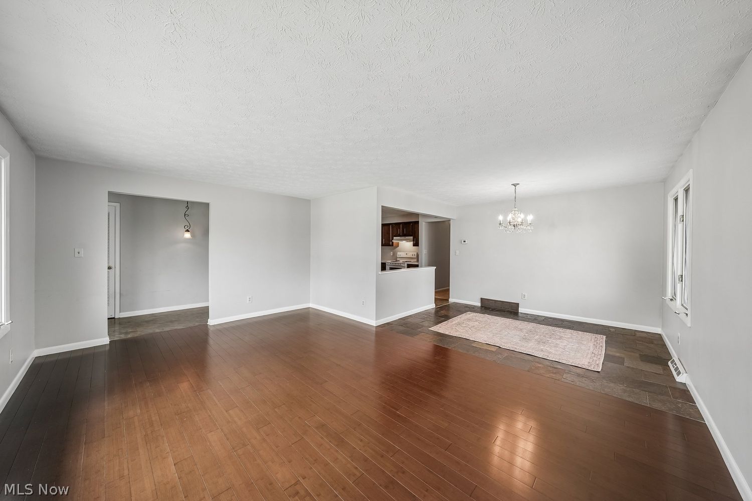 5830 Mural Drive Seven Hills OH 44131