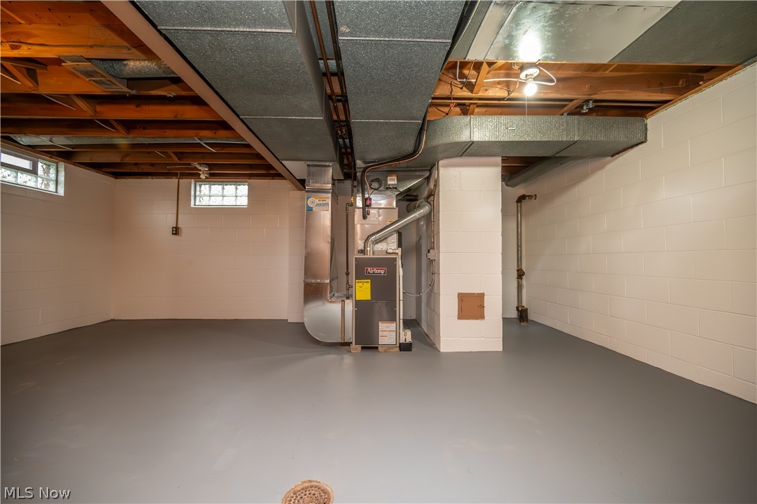 1019 Park Circle Girard OH 44420