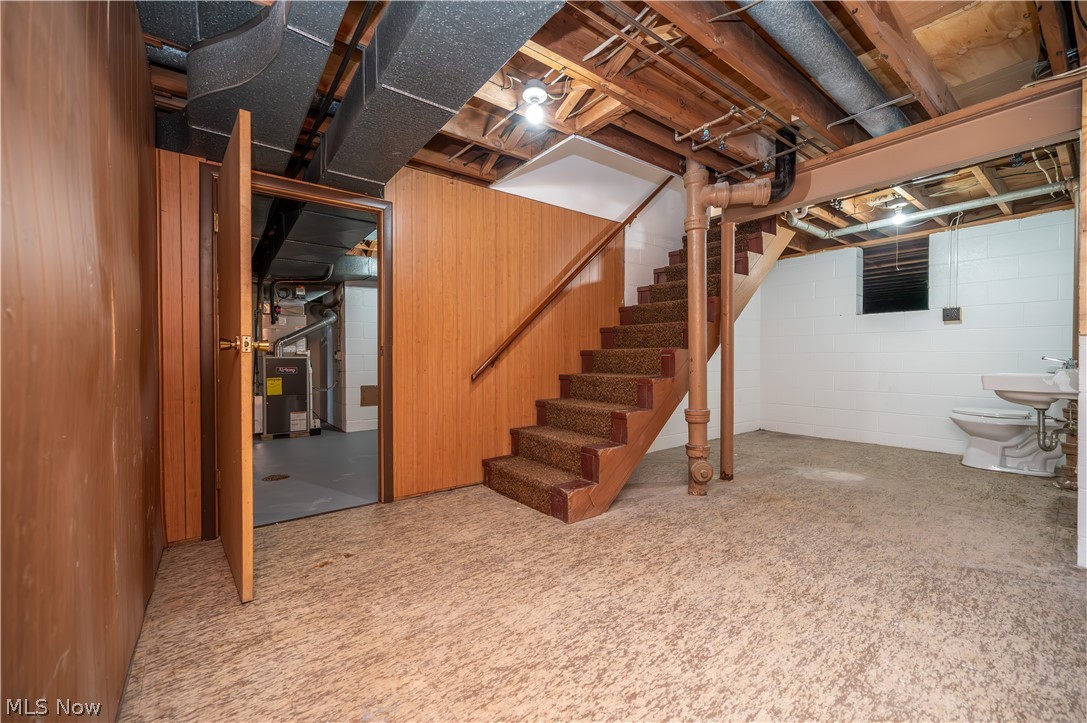 1019 Park Circle Girard OH 44420